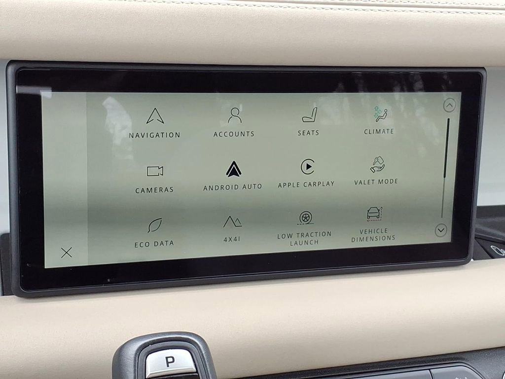 Used 2023 Land Rover Defender 110 SE image 26