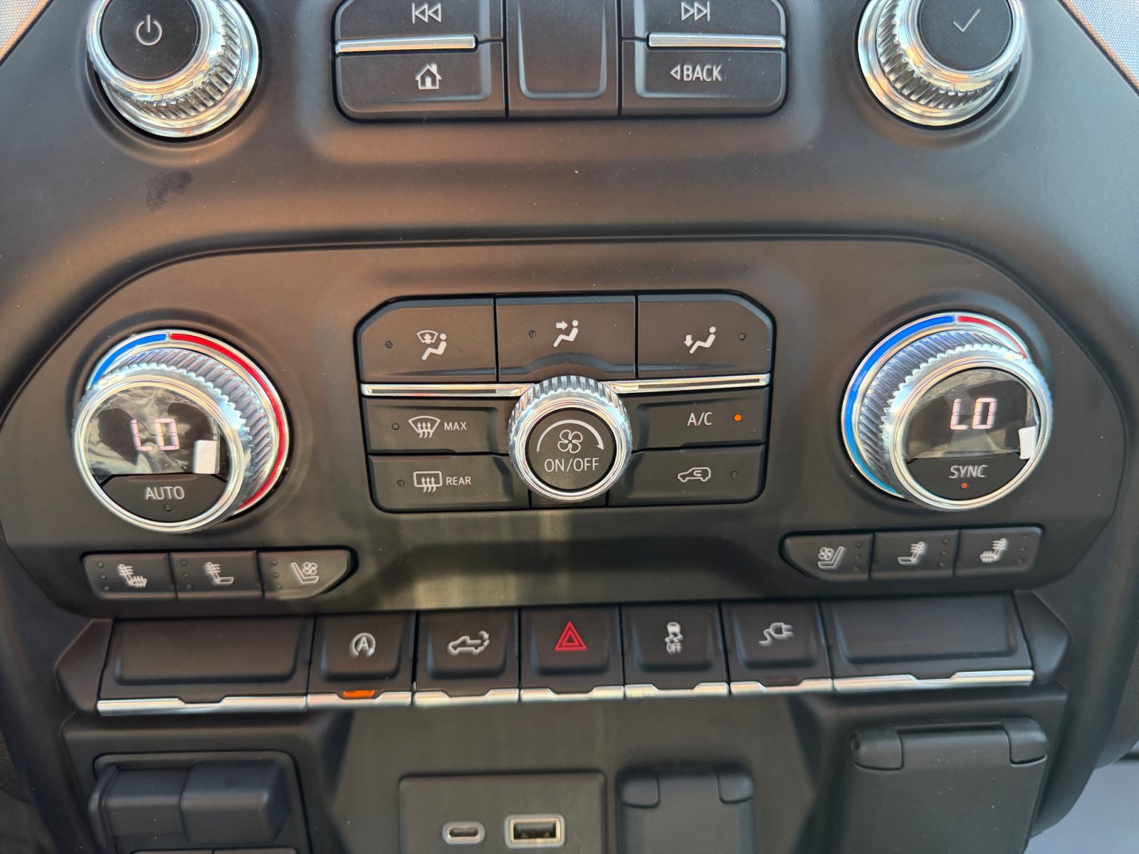 Used 2020 GMC Sierra 1500 SLT AWD/4WD image 14