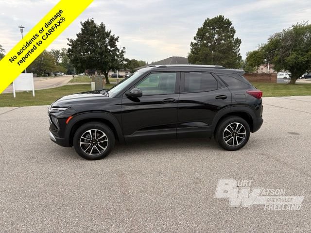 Used 2026 Chevrolet TrailBlazer LT AWD/4WD image 3