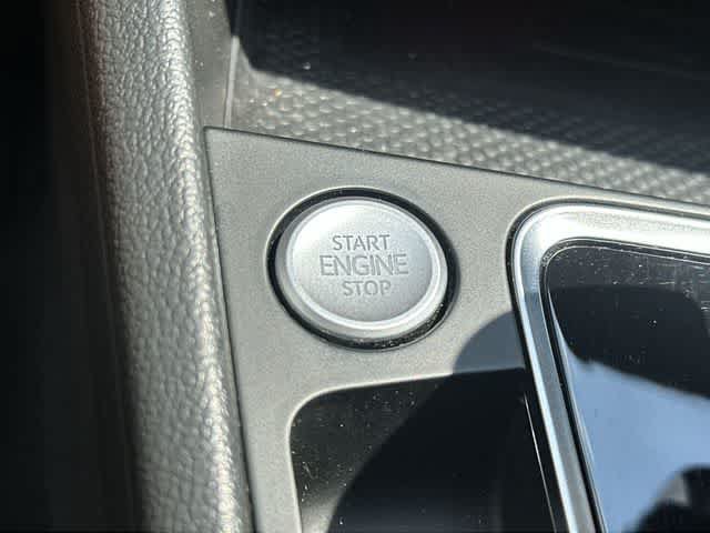 Used 2021 Volkswagen Jetta SEL Premium FWD image 11