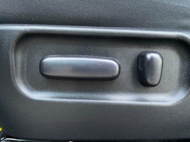 Used 2022 Toyota Tacoma TRD Sport w/ Technology Package image 11