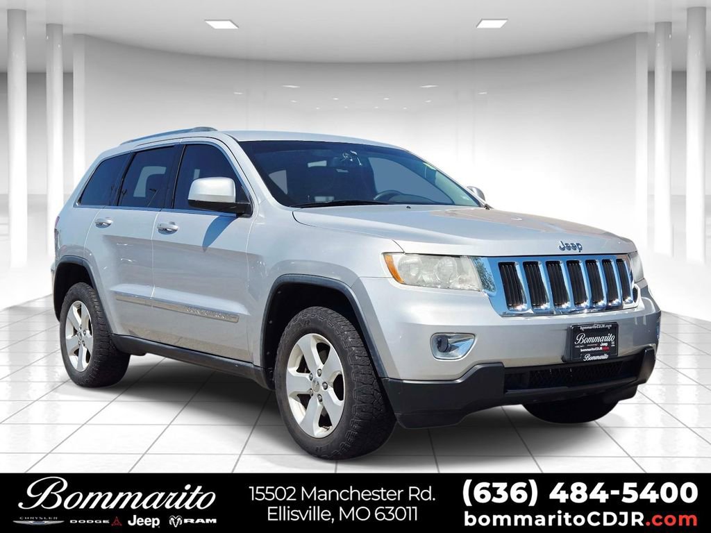 Used 2013 Jeep Grand Cherokee Laredo image 1