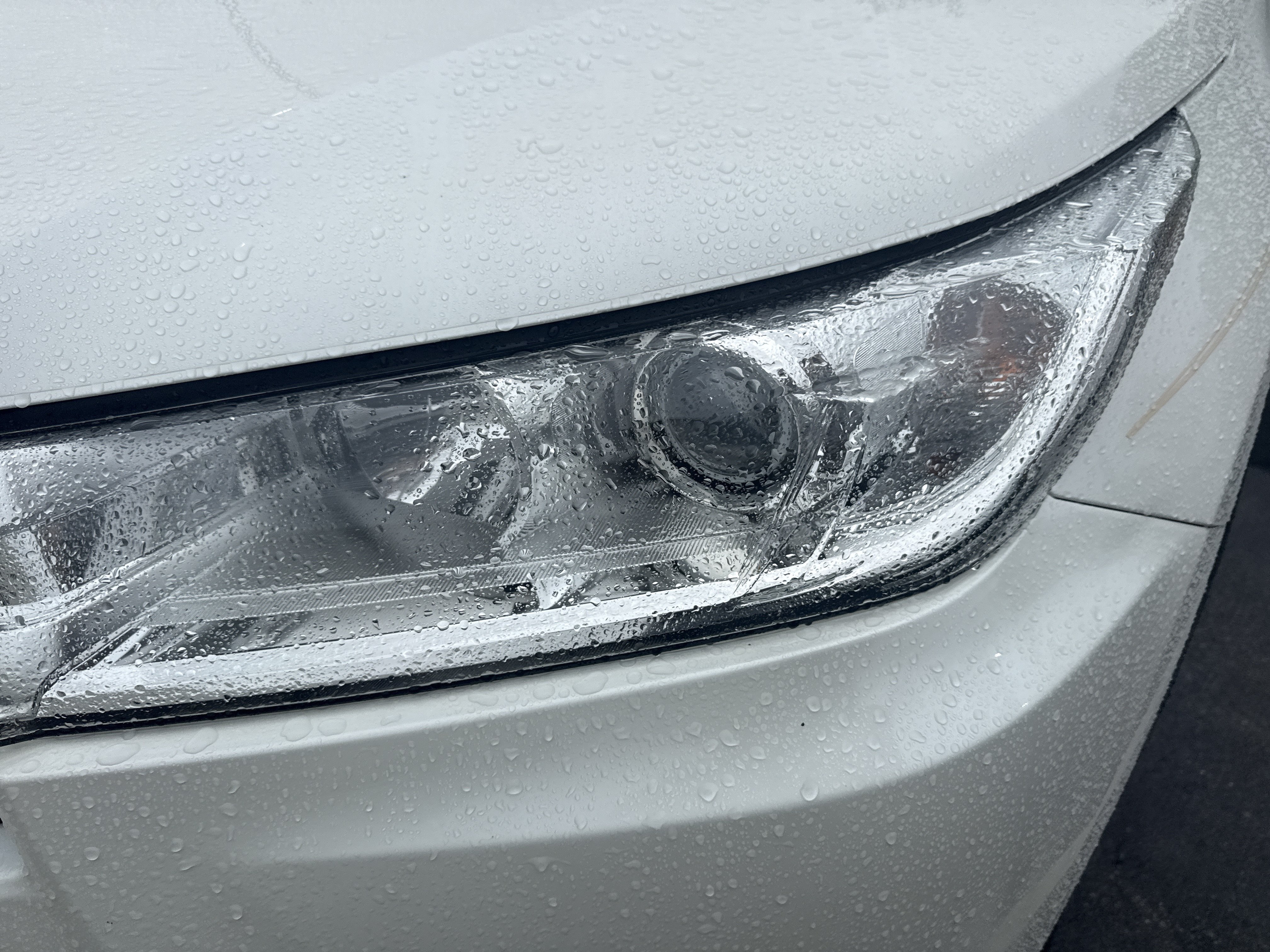 Used 2019 Toyota Highlander XLE FWD image 12