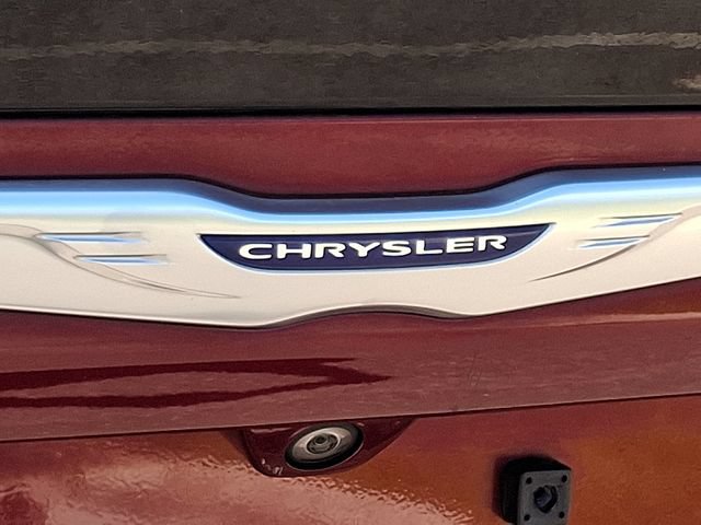 Used 2019 Chrysler Pacifica Touring-L Plus w/ Advanced Safetytec Group FWD image 27