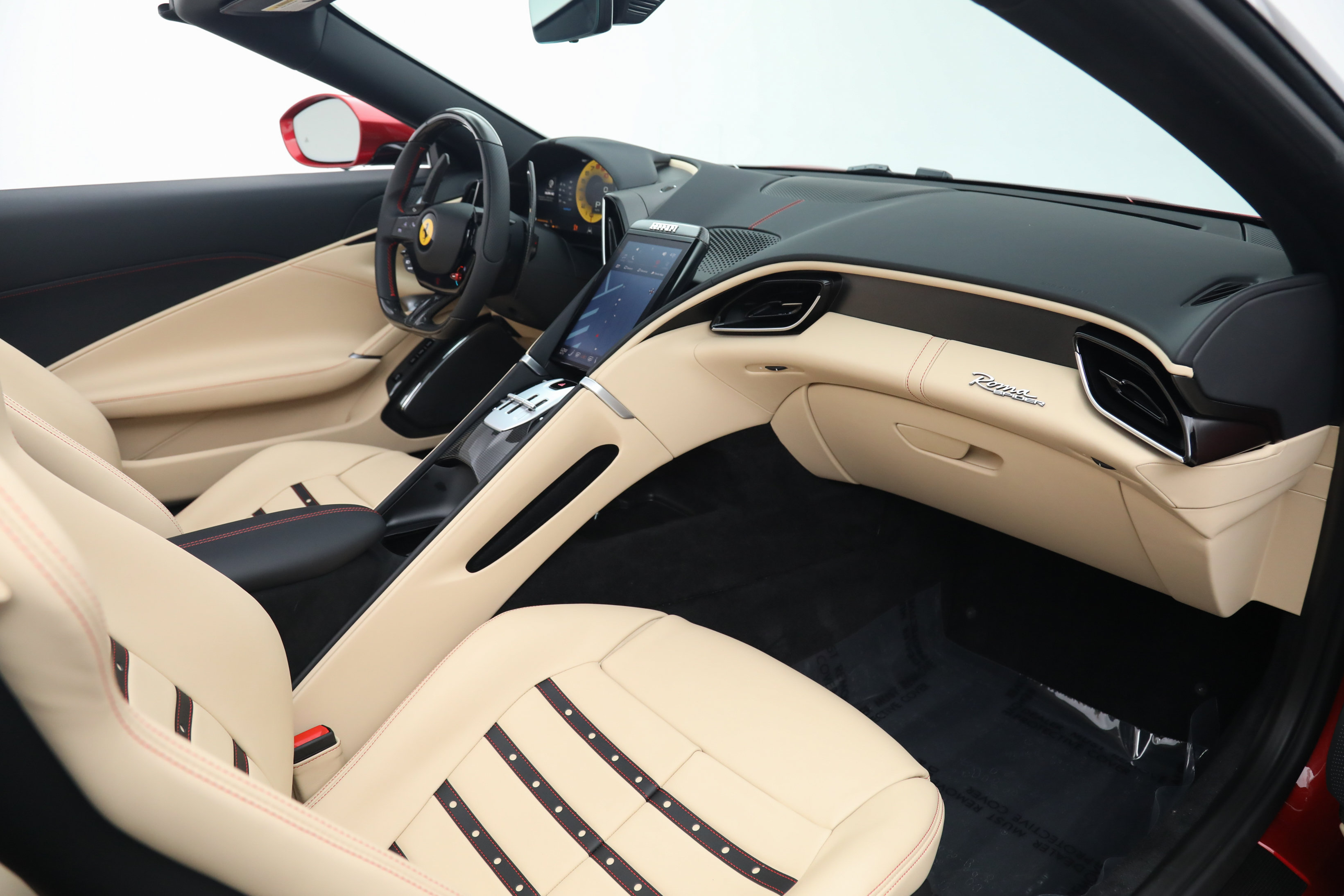 Certified 2025 Ferrari Roma Spider RWD image 23