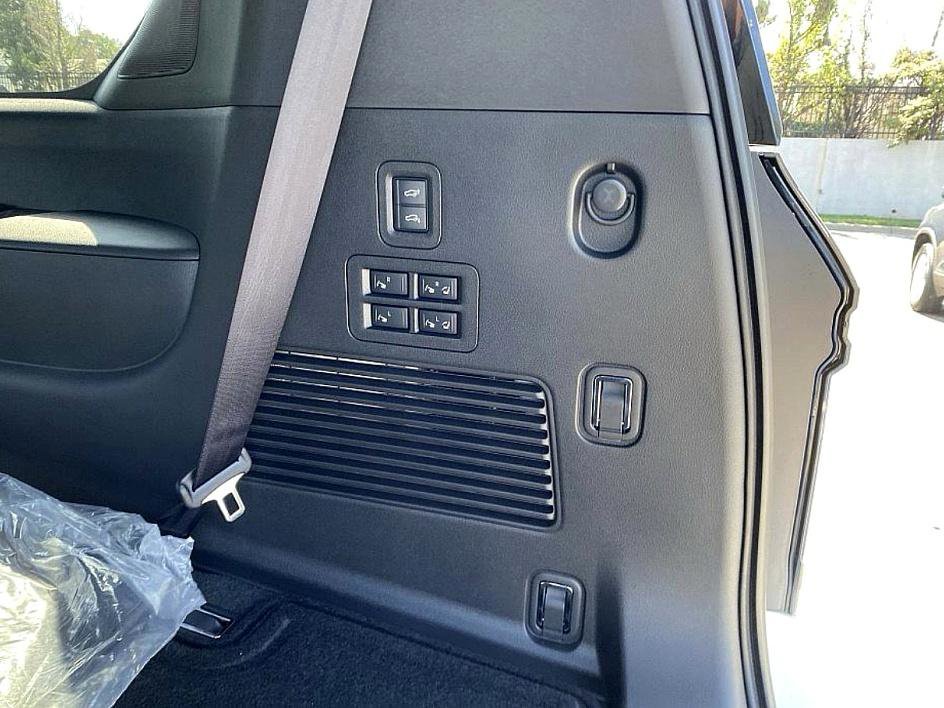 New 2026 Nissan Armada PRO-4X image 25