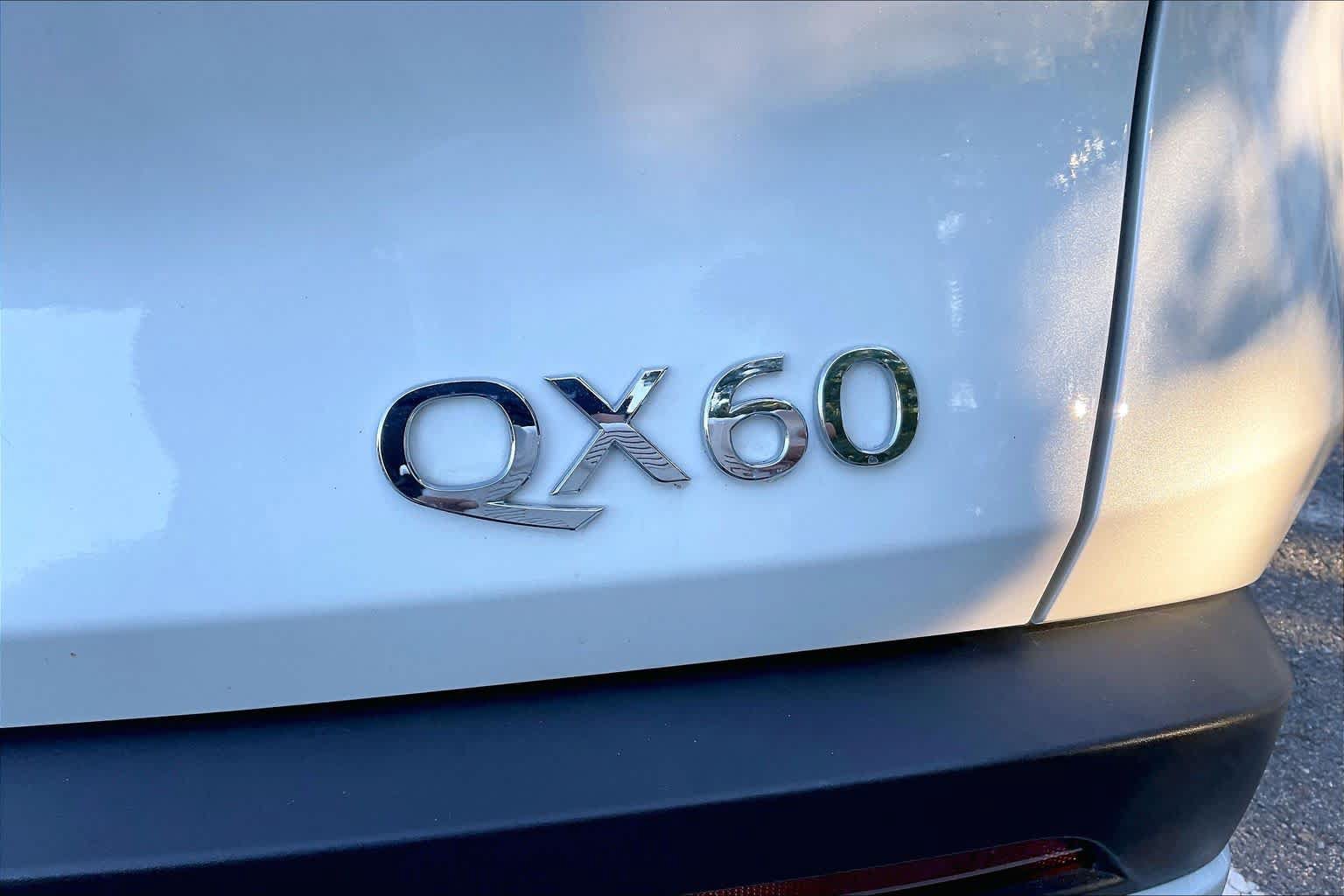 Used 2024 INFINITI QX60 Luxe AWD/4WD image 9
