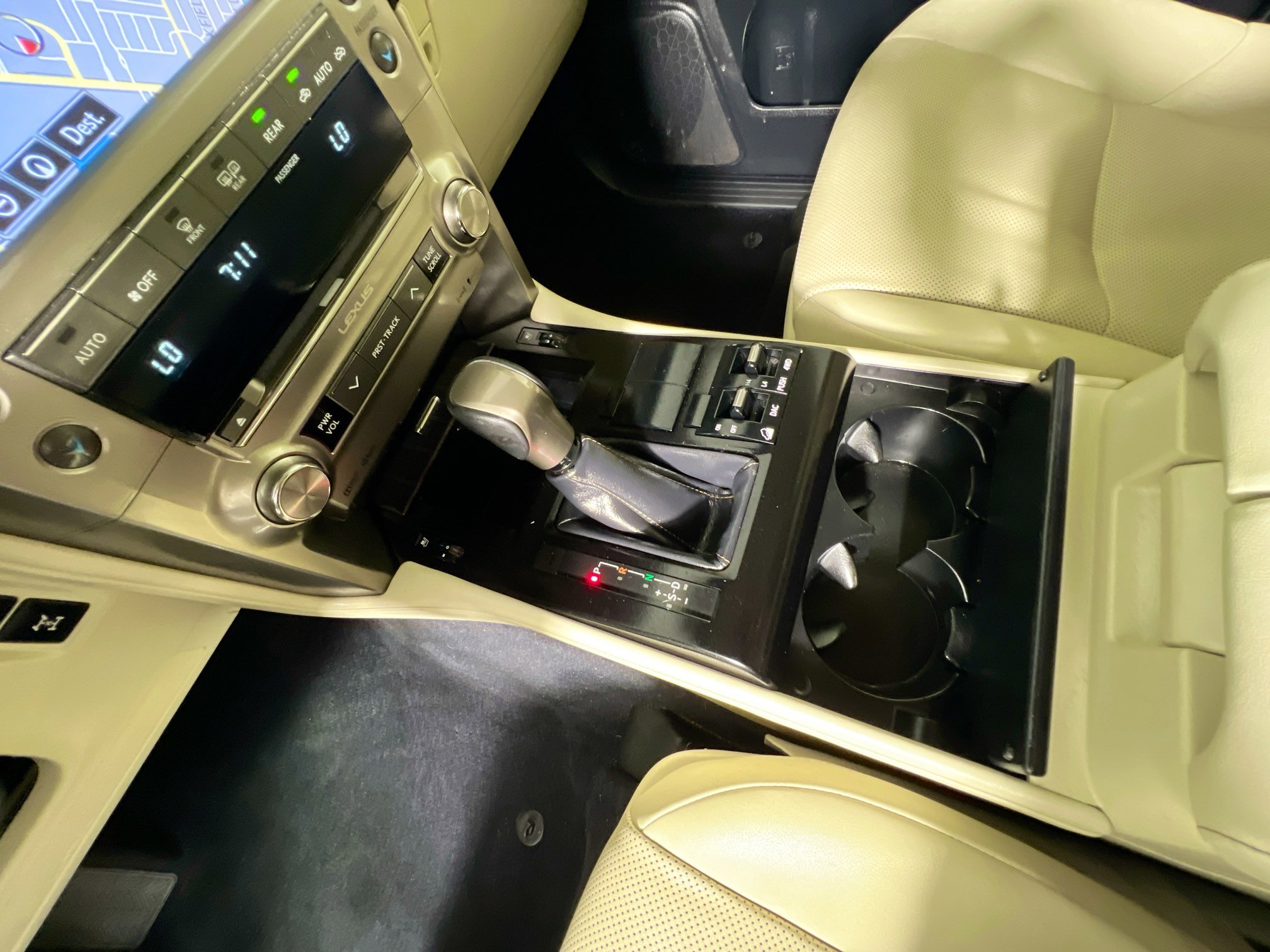 Used 2020 Lexus GX 460 Premium image 26