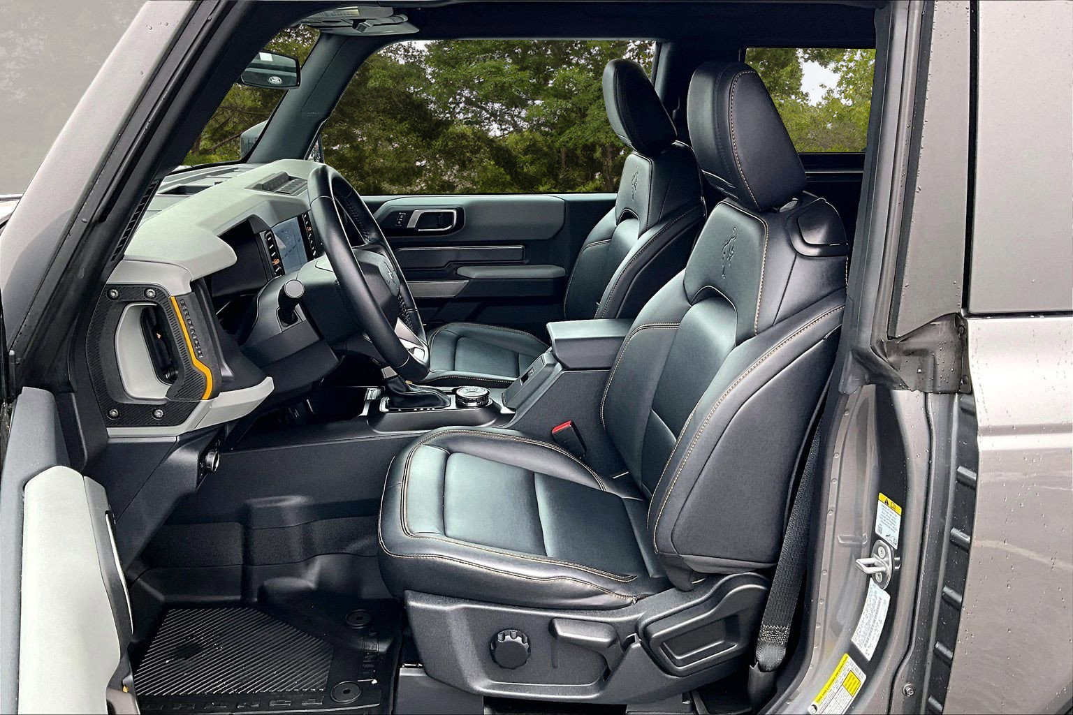 Used 2023 Ford Bronco Badlands image 21