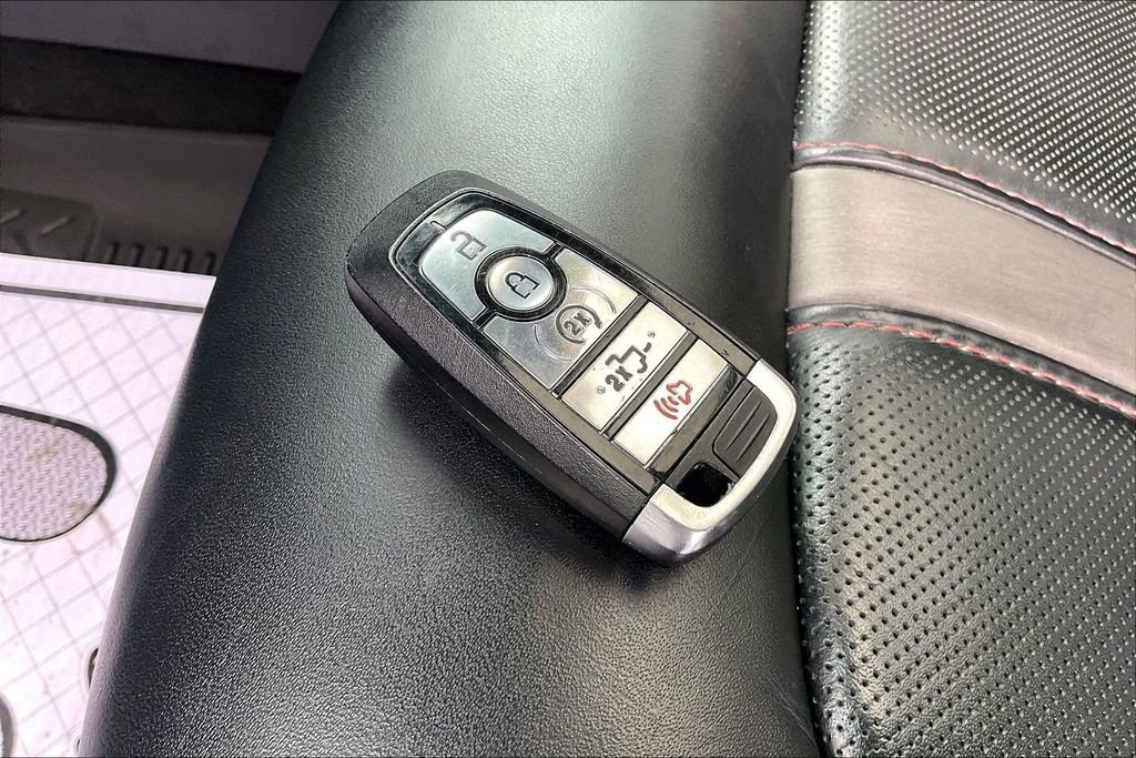 Used 2021 Ford F450 Platinum w/ FX4 Off-Road Package image 37