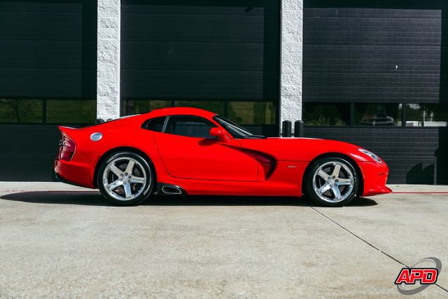 Used 2014 SRT Viper SRT-10 w/ Grand Touring Package RWD image 10