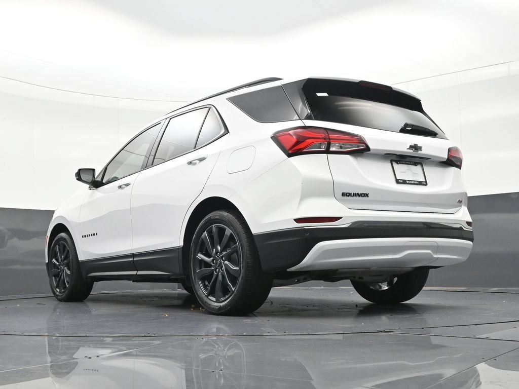 Used 2023 Chevrolet Equinox RS FWD image 28
