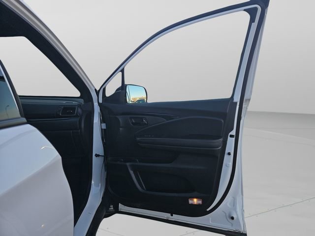 Used 2023 Honda Passport Elite image 30