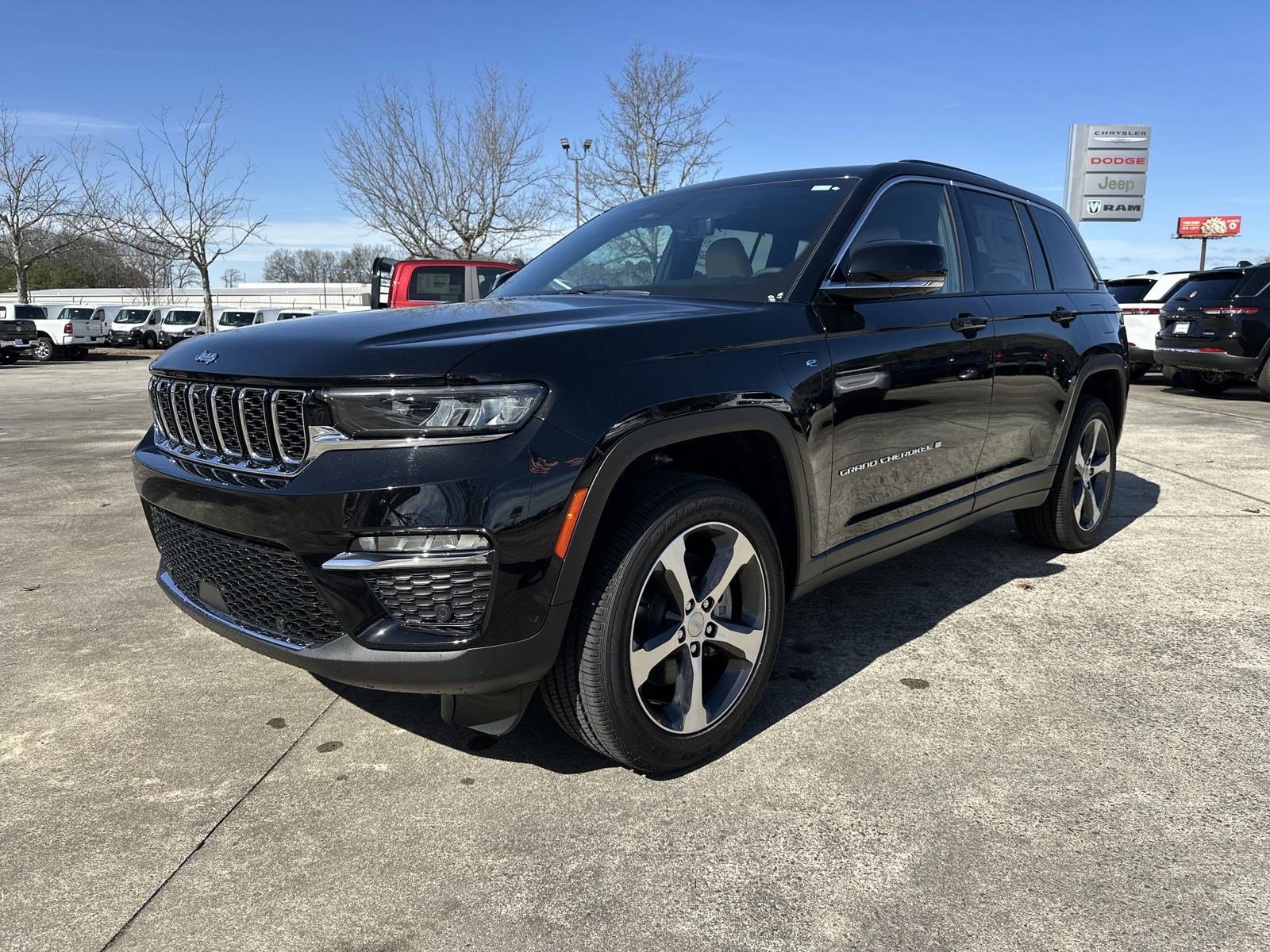 New 2024 Jeep Grand Cherokee Limited 4xe w/ Luxury Tech Group II AWD/4WD image 3