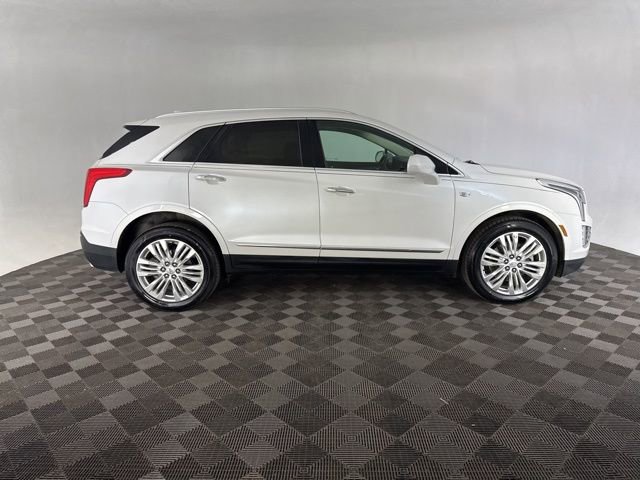 Used 2017 Cadillac XT5 Premium Luxury w/ LPO, Wheel Lock Package AWD/4WD image 6
