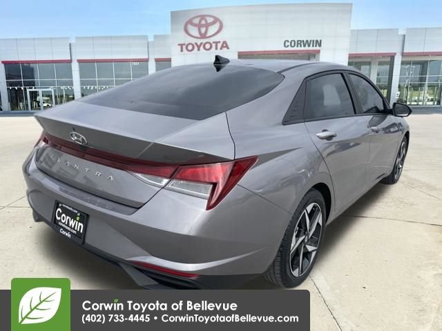 Used 2023 Hyundai Elantra SEL w/ Convenience Package image 5