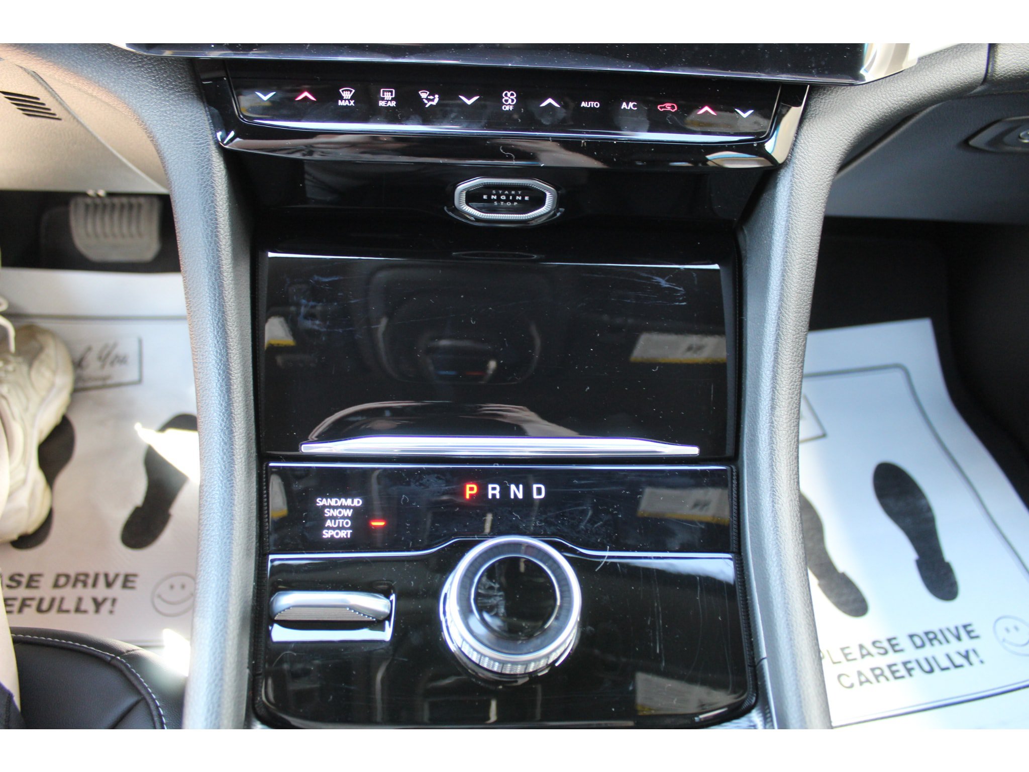 New 2027 Jeep Grand Cherokee Limited AWD/4WD image 13