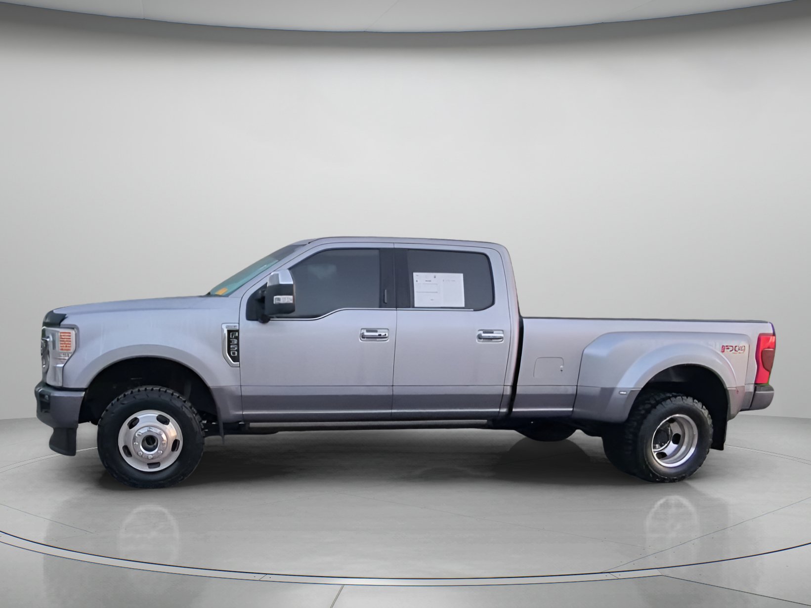 Certified 2021 Ford F350 Platinum AWD/4WD image 15