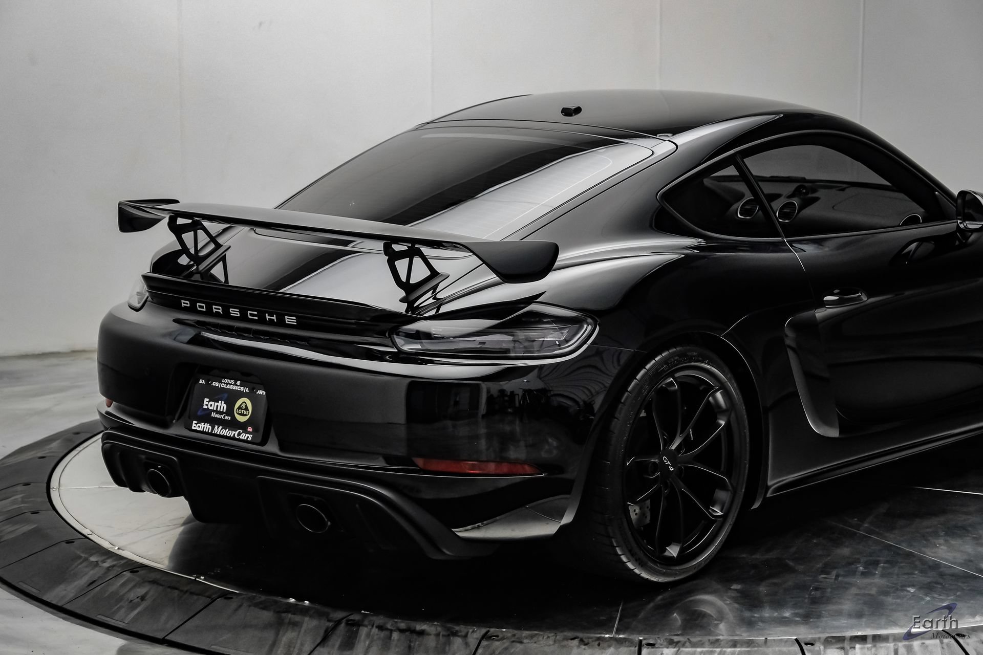 Used 2021 Porsche 718 Cayman GT4 RWD image 20