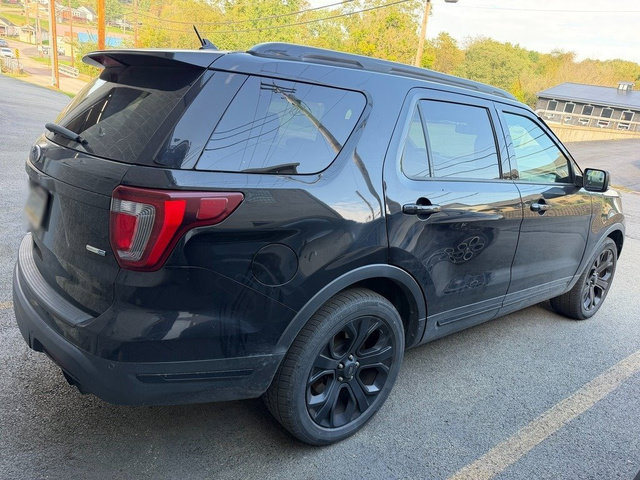 Used 2019 Ford Explorer Sport w/ Equipment Group 401A AWD/4WD image 3