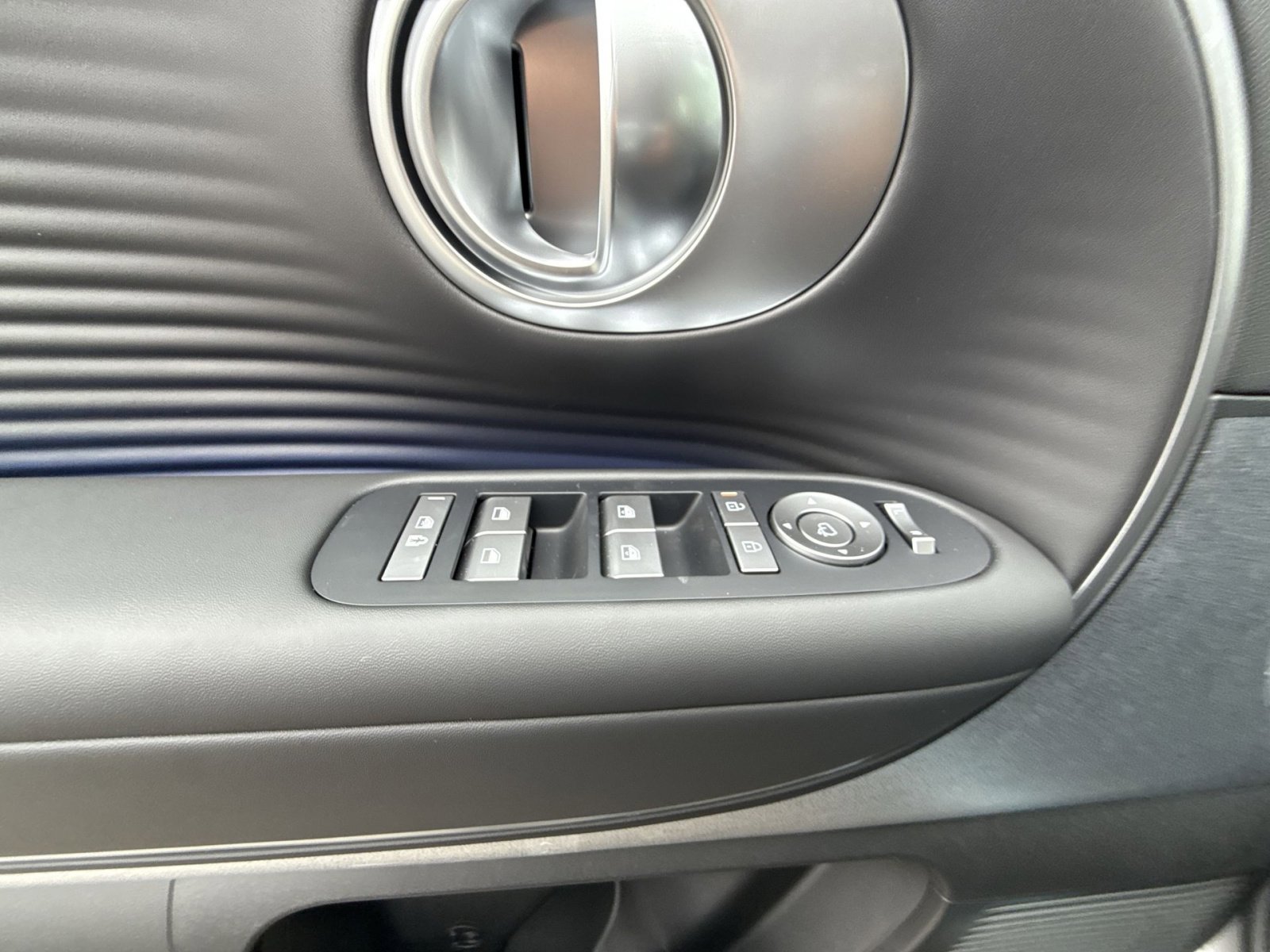 New 2026 Hyundai Ioniq 9 SEL image 15