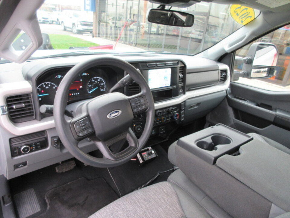 Used 2023 Ford F250 XLT w/ Snow Plow Prep Package AWD/4WD image 19