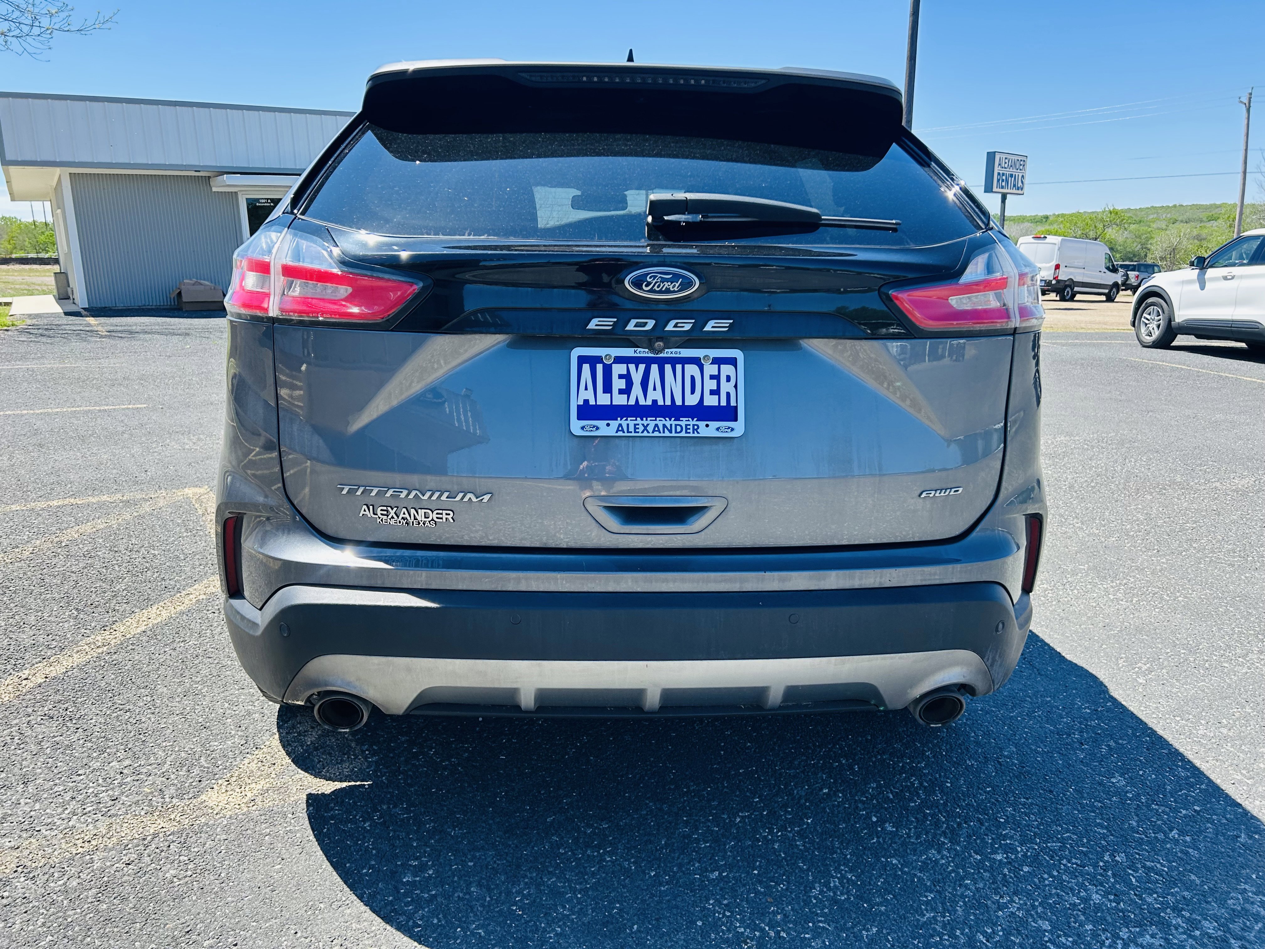 Used 2022 Ford Edge Titanium w/ Equipment Group 301A image 7