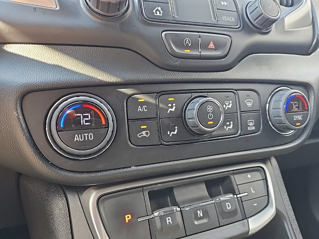 Used 2022 GMC Terrain SLT AWD/4WD image 14