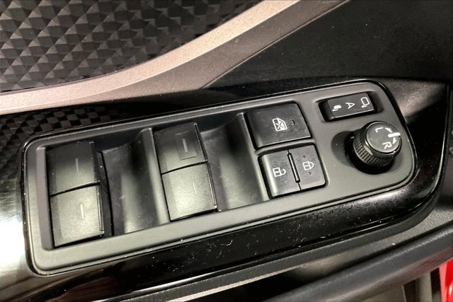 Used 2021 Toyota C-HR Nightshade FWD image 39