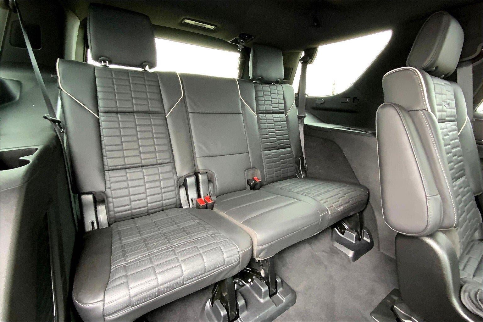 Used 2021 Cadillac Escalade Premium Luxury Platinum w/ Heavy-Duty Trailer Package AWD/4WD image 25