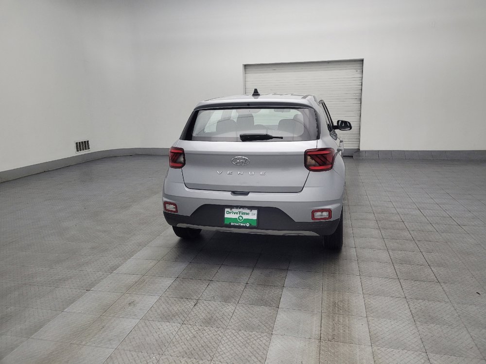 Used 2021 Hyundai Venue SE image 7