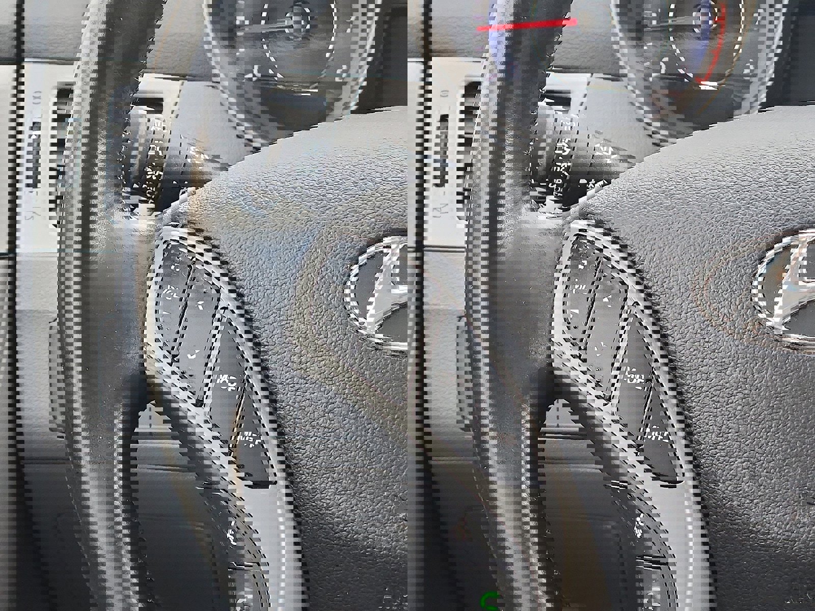 Used 2014 Hyundai Elantra w/ Option Group 2 image 15