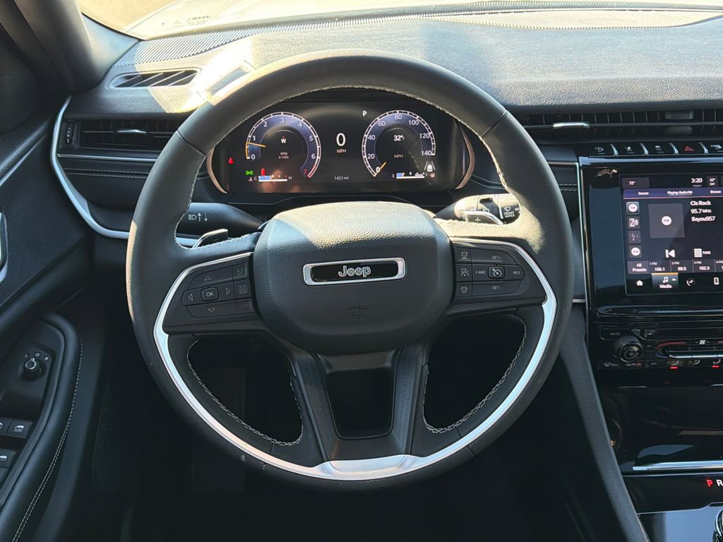 Used 2024 Jeep Grand Cherokee L Laredo w/ Trailer Tow Package image 19