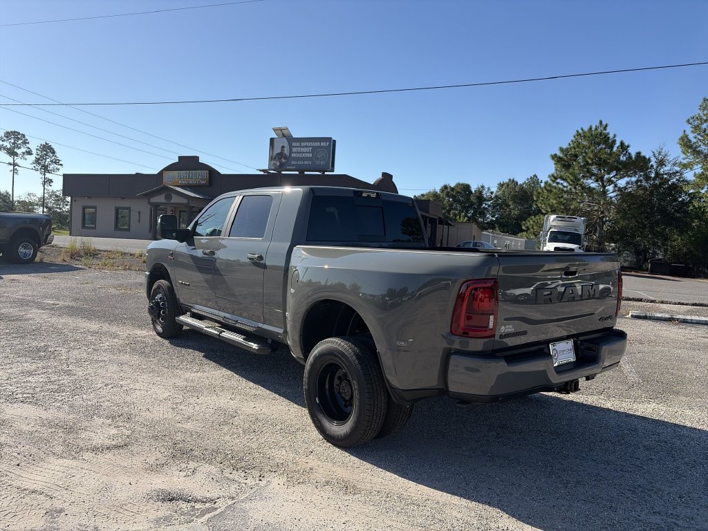 New 2026 RAM 3500 Laramie w/ Night Edition AWD/4WD image 4