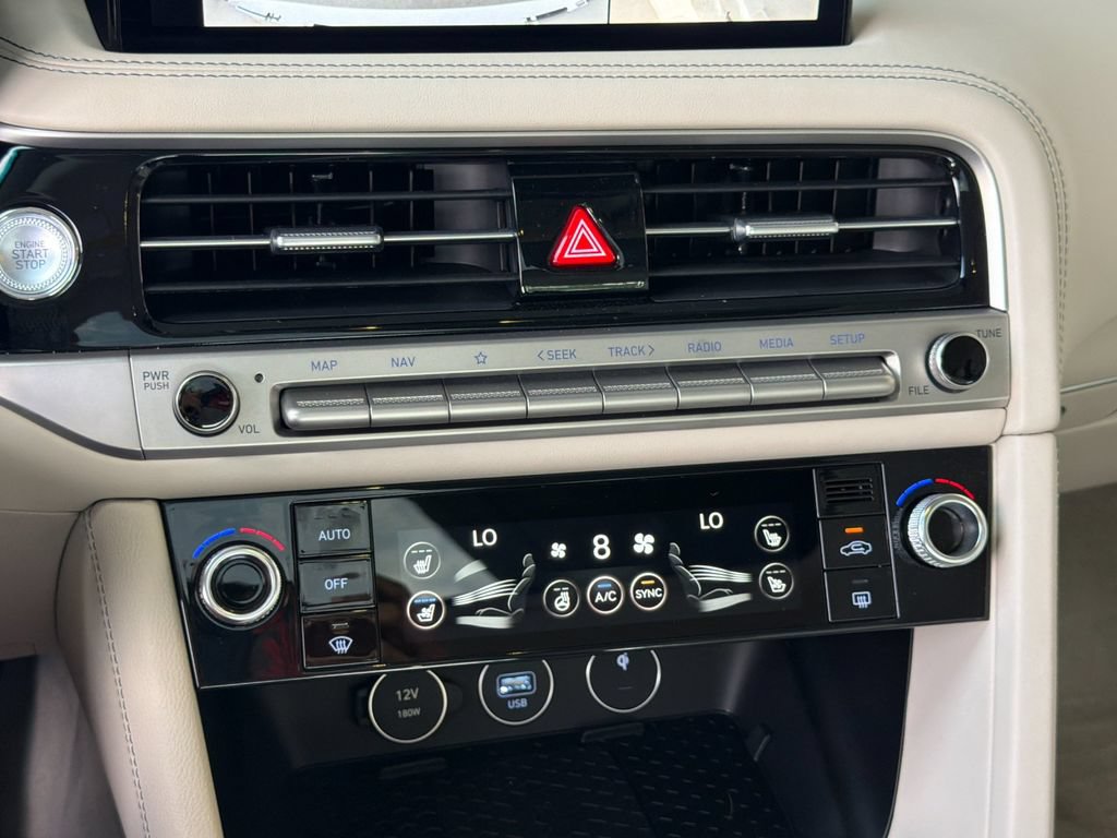 Used 2026 Genesis G70 2.5T Prestige RWD image 21
