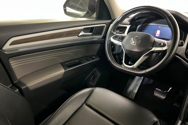 Used 2021 Volkswagen Atlas SEL AWD/4WD image 11