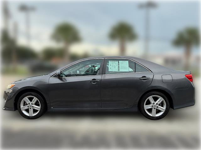 Used 2014 Toyota Camry SE FWD image 4