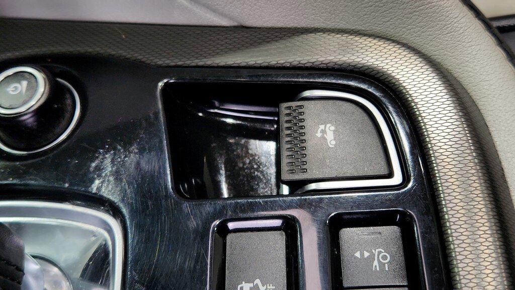 Used 2015 Jaguar F-TYPE S image 17