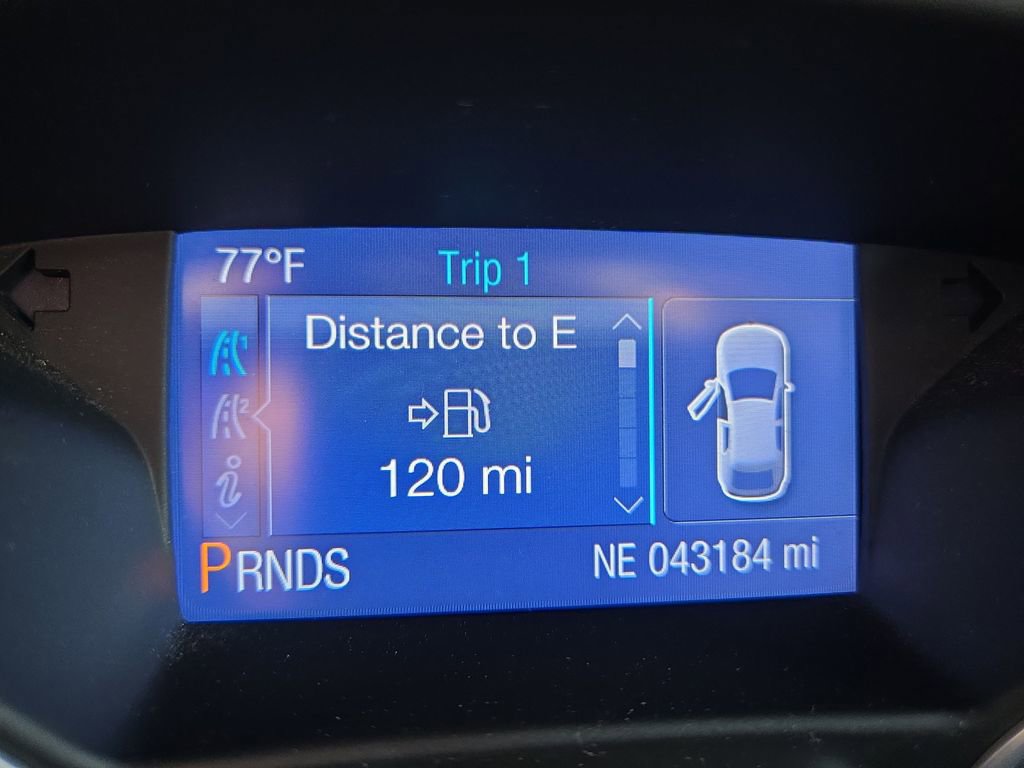 Used 2014 Ford Focus SE w/ Equipment Group 201A image 17