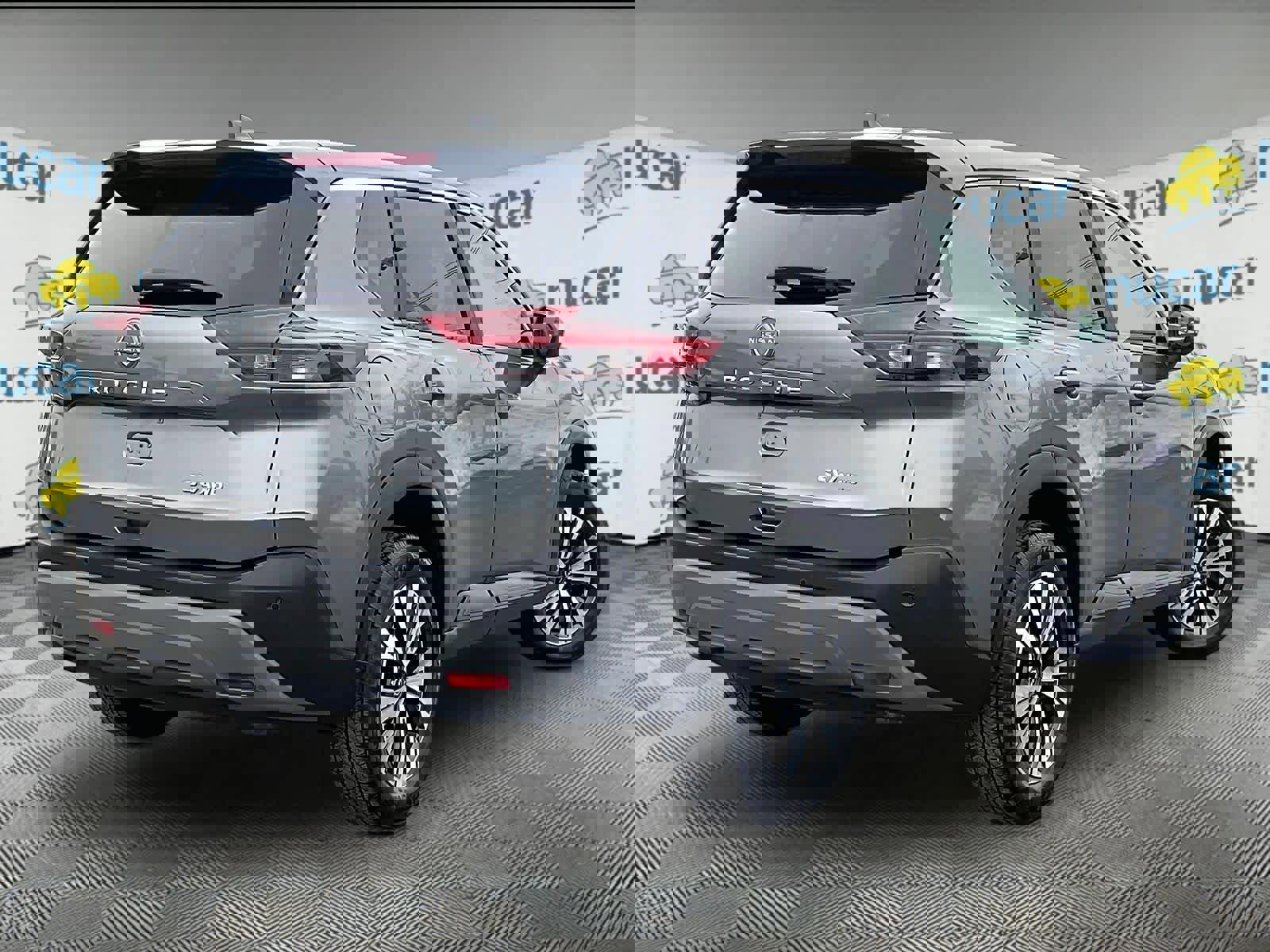 Used 2022 Nissan Rogue SV image 6