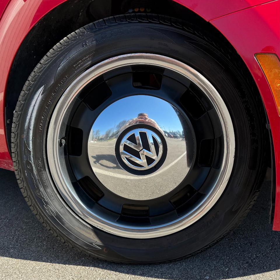Used 2012 Volkswagen Beetle 2.5 FWD image 21