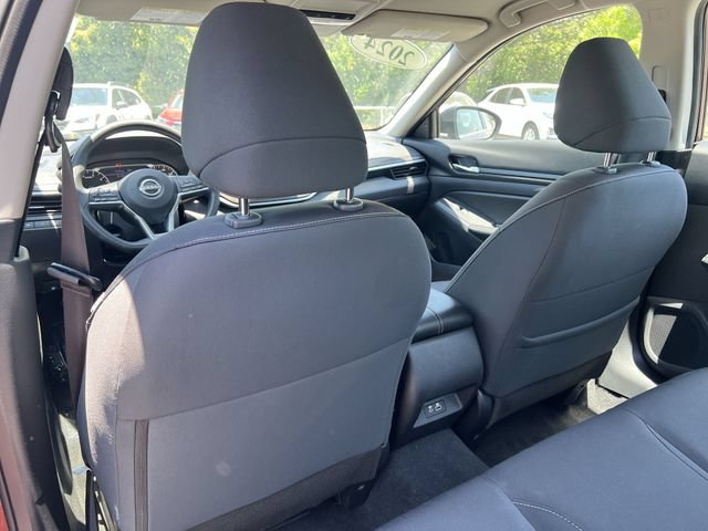 Used 2024 Nissan Altima 2.5 SV FWD image 34