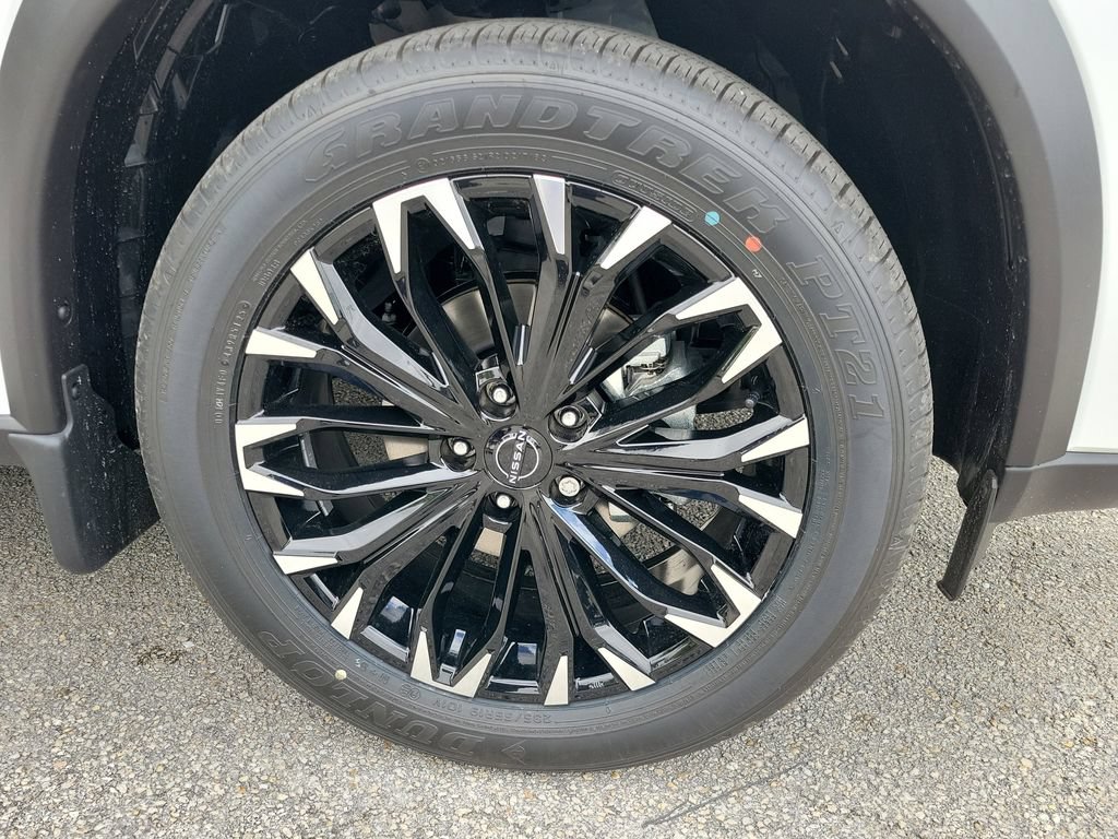New 2026 Nissan Rogue Dark Armor FWD image 9