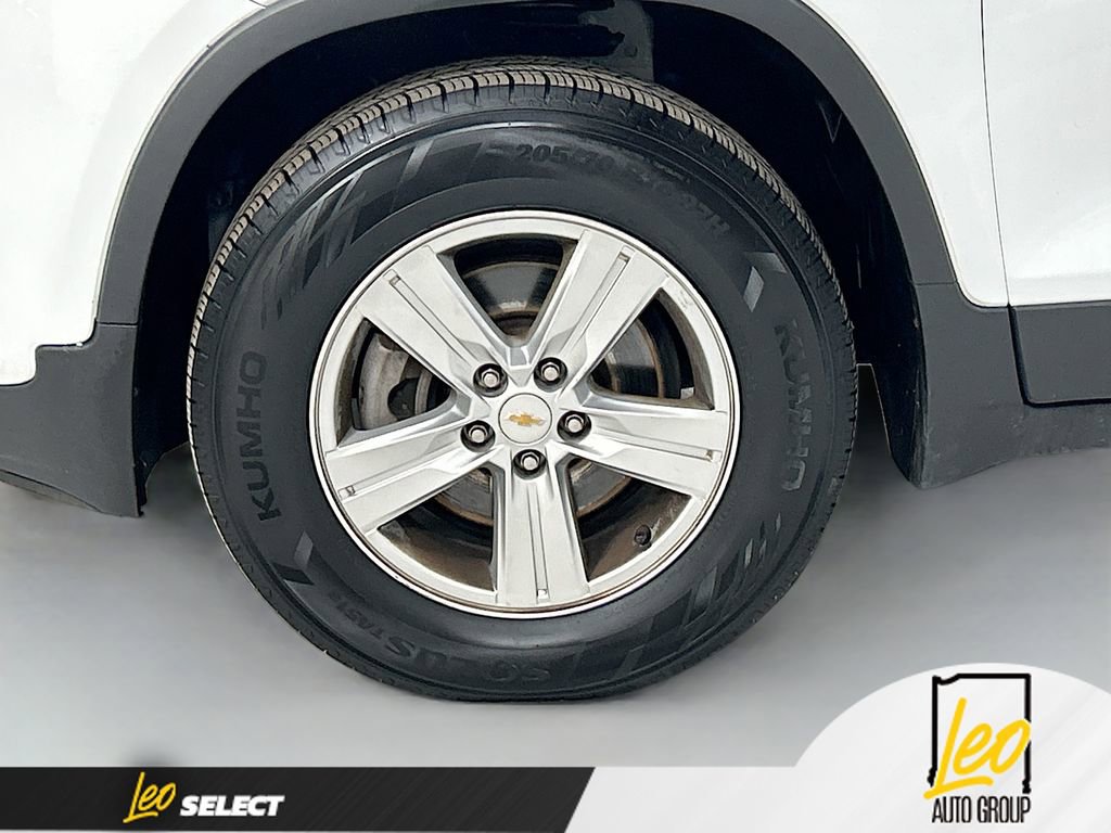 Used 2020 Chevrolet Trax LS w/ Tint and Cruise Package image 28