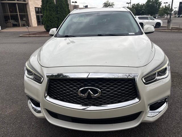 Used 2017 INFINITI QX60 Luxe w/ Premium Package AWD/4WD image 2