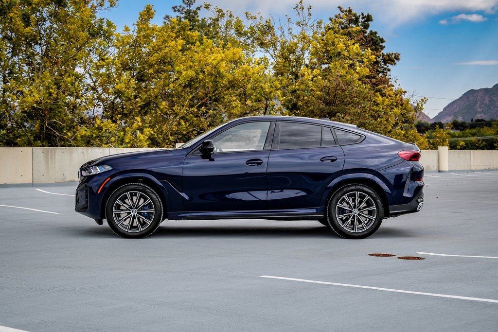 New 2026 BMW X6 M60i image 2