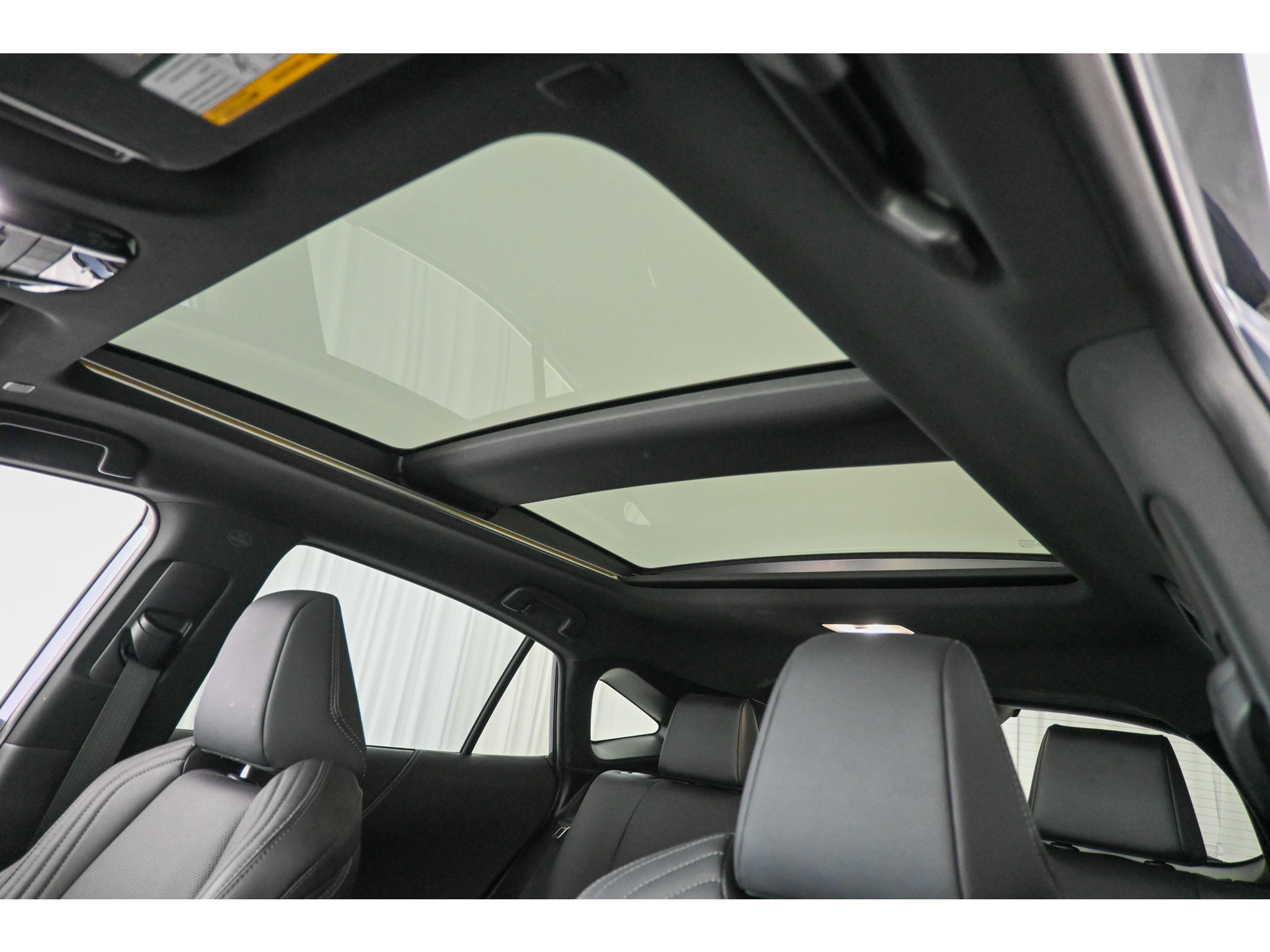 Used 2023 Toyota Venza Limited AWD/4WD image 12