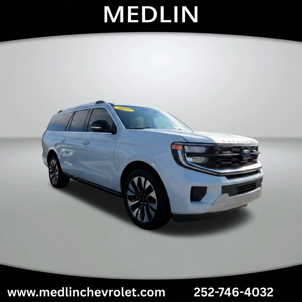 Used 2026 Ford Expedition Max Platinum w/ Driver's Package AWD/4WD image 2