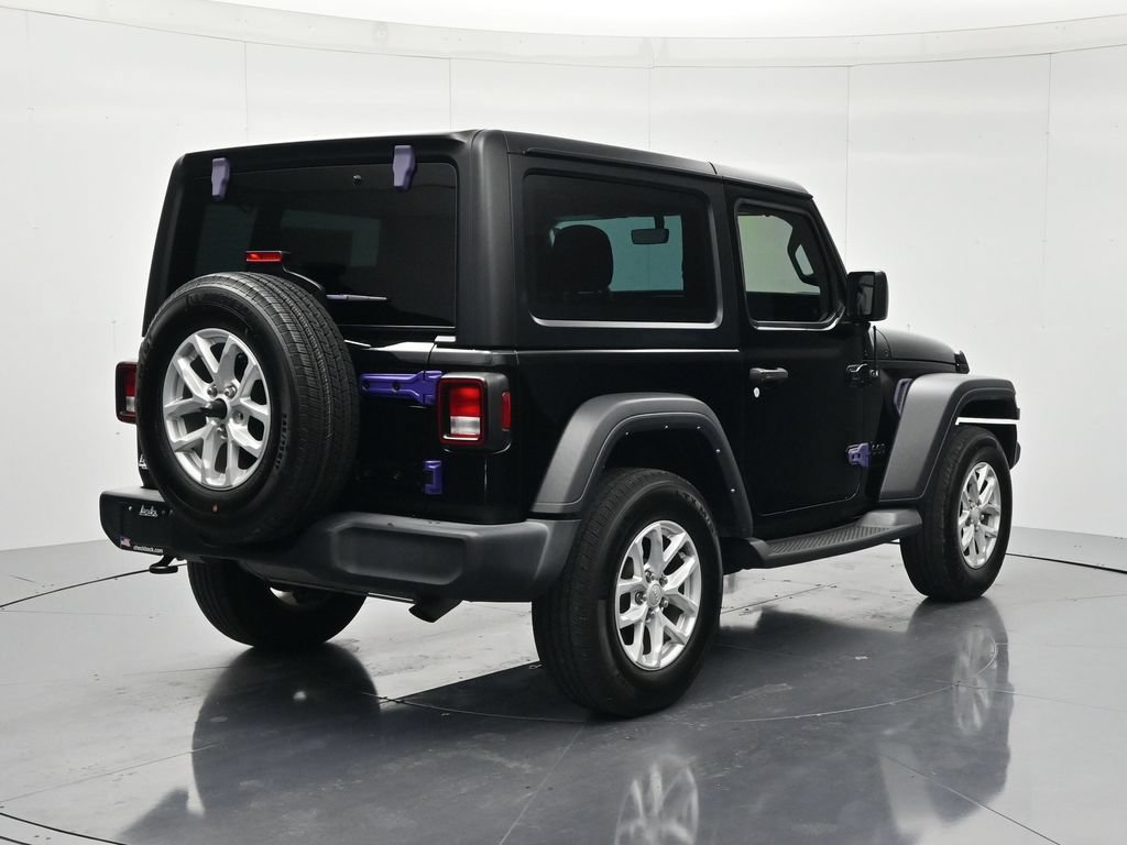 Used 2023 Jeep Wrangler Sport AWD/4WD image 5
