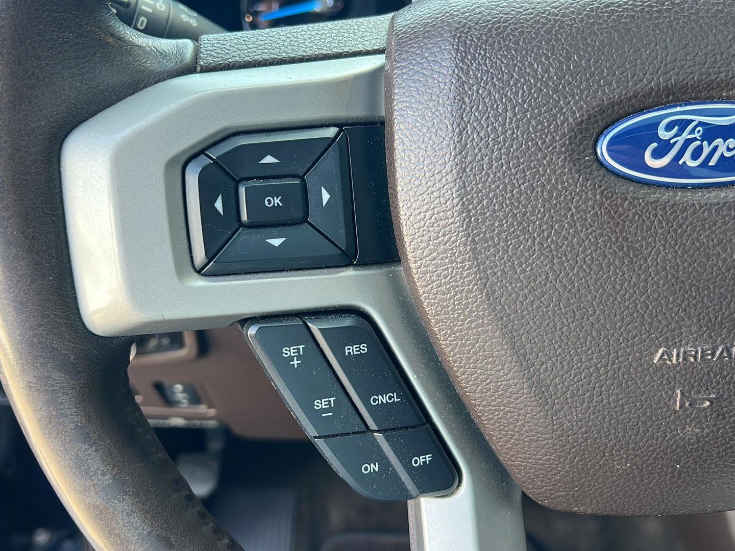 Used 2017 Ford F250 King Ranch w/ King Ranch Ultimate Package AWD/4WD image 21